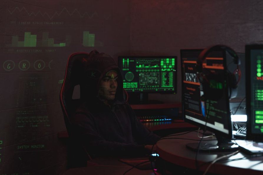 Read more about the article Mastering Firewalls: Essential Knowledge for Developers
