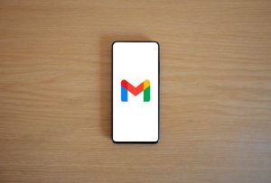 Read more about the article Gmail Smart Compose for Developers: New Features, Privacy Risks, and Practical Tips