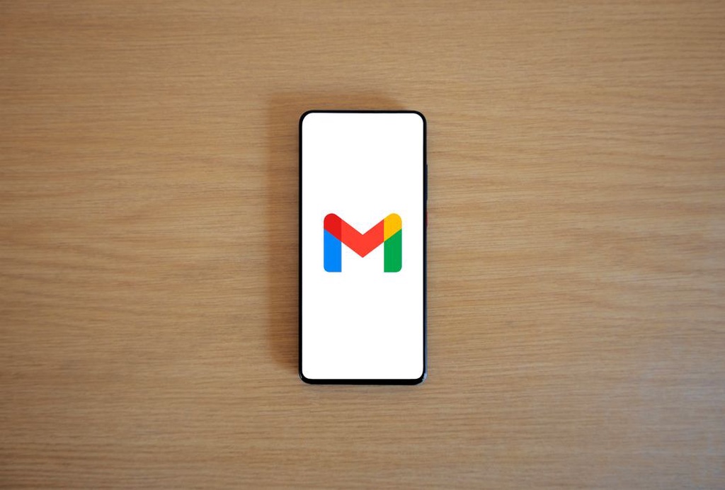 Gmail Settings showing Smart Compose on/off toggle