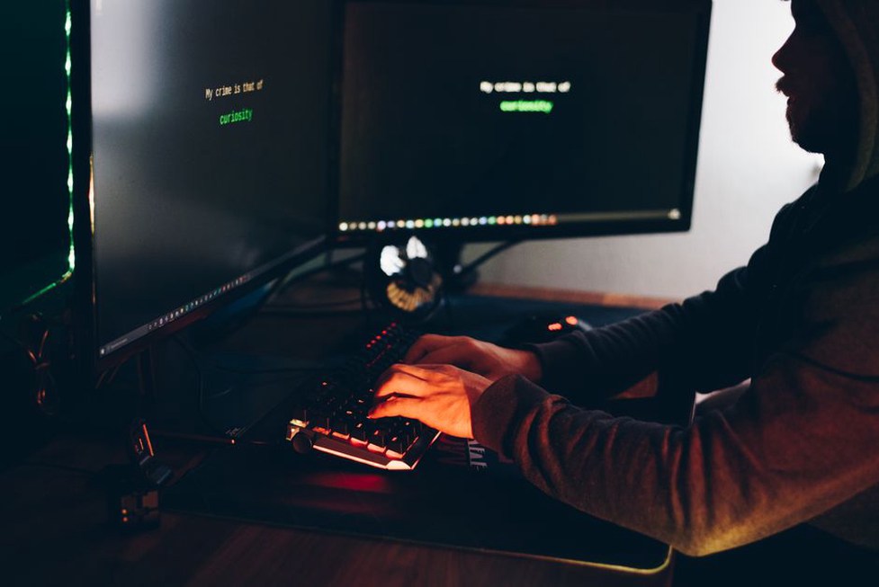 Using network commands for diagnostics in Linux