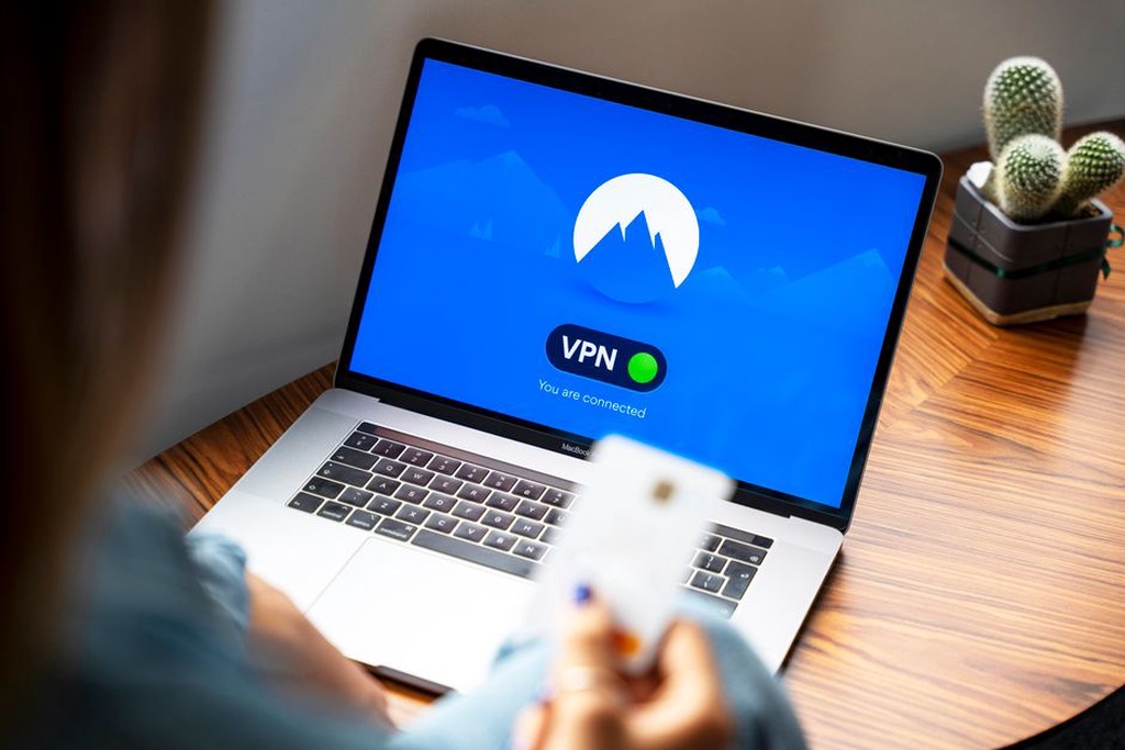 Concept of secure and private internet browsing