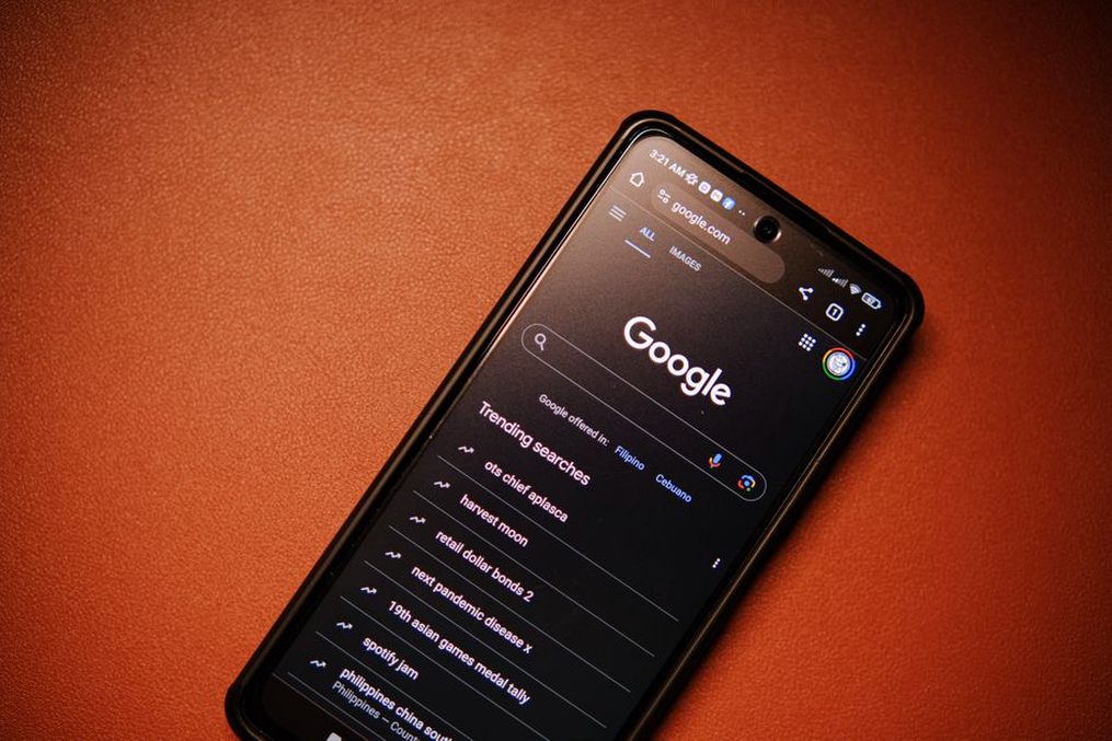 Mobile phone screen displaying a successful app-ads.txt validation result