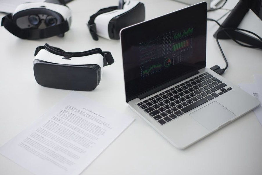 Read more about the article Exploring the Benefits and Setup of Virtual Machines for Developers