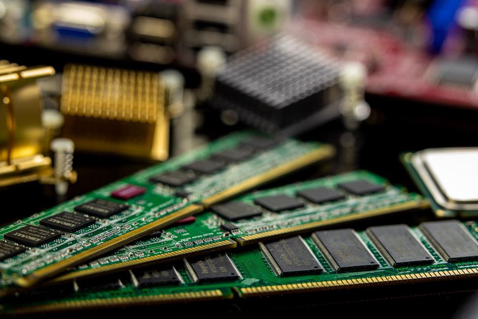 memory module on a motherboard with active circuitry
