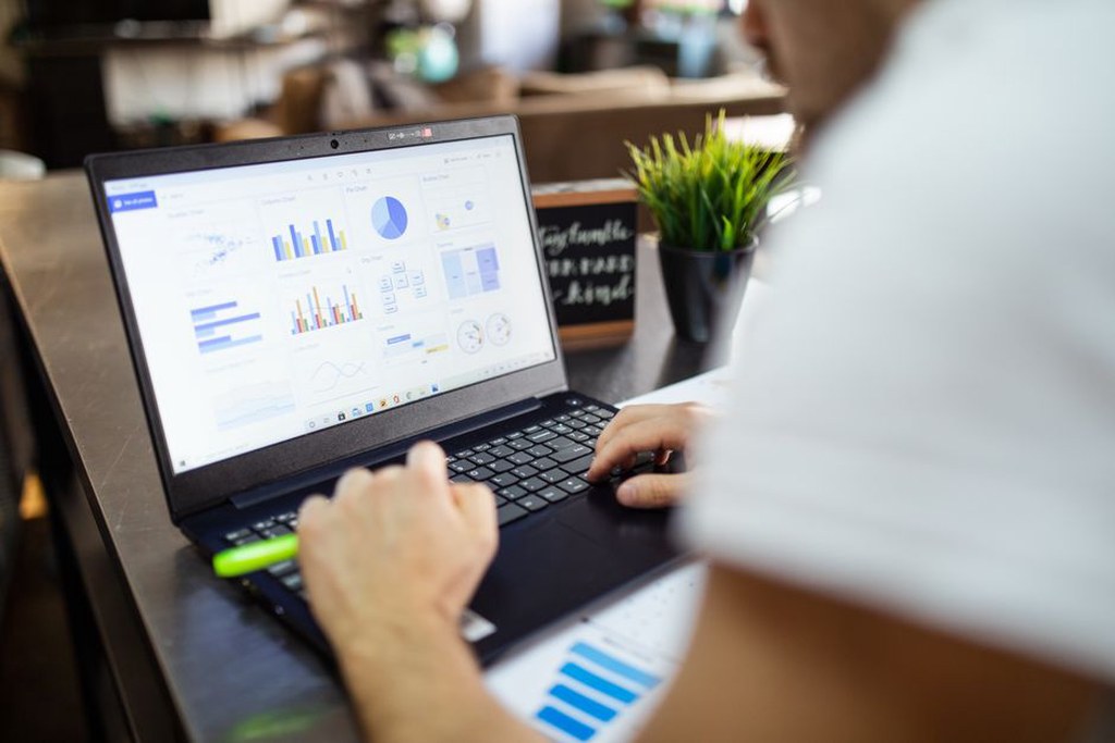 Read more about the article How to Find and Fix Content Gaps on a Technical Website