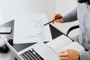 Read more about the article How to Write a Technical Case Study Readers Can Verify