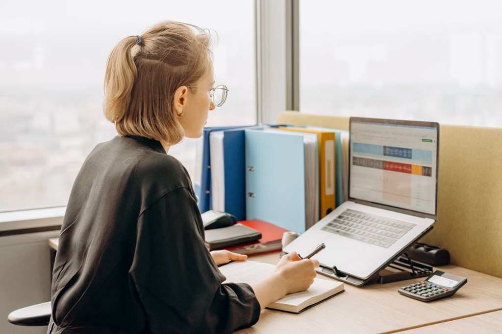 Read more about the article Turn Customer Questions Into Useful Help Content