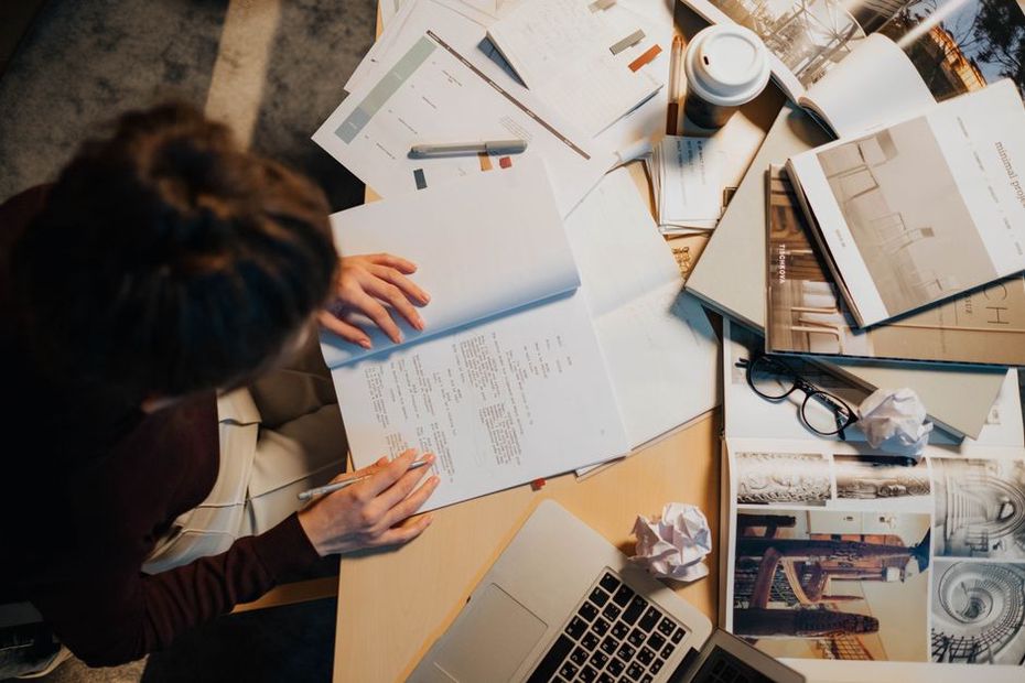 Read more about the article How to Refresh an Old Technical Article Without Losing Its Focus