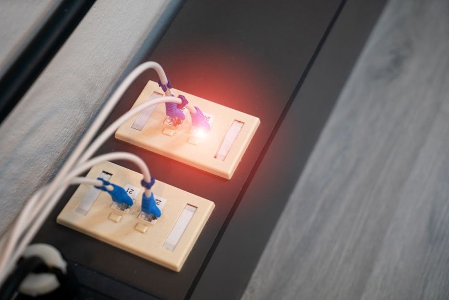 Read more about the article Basic Network Security for Small Networks: Limit Access and Verify It