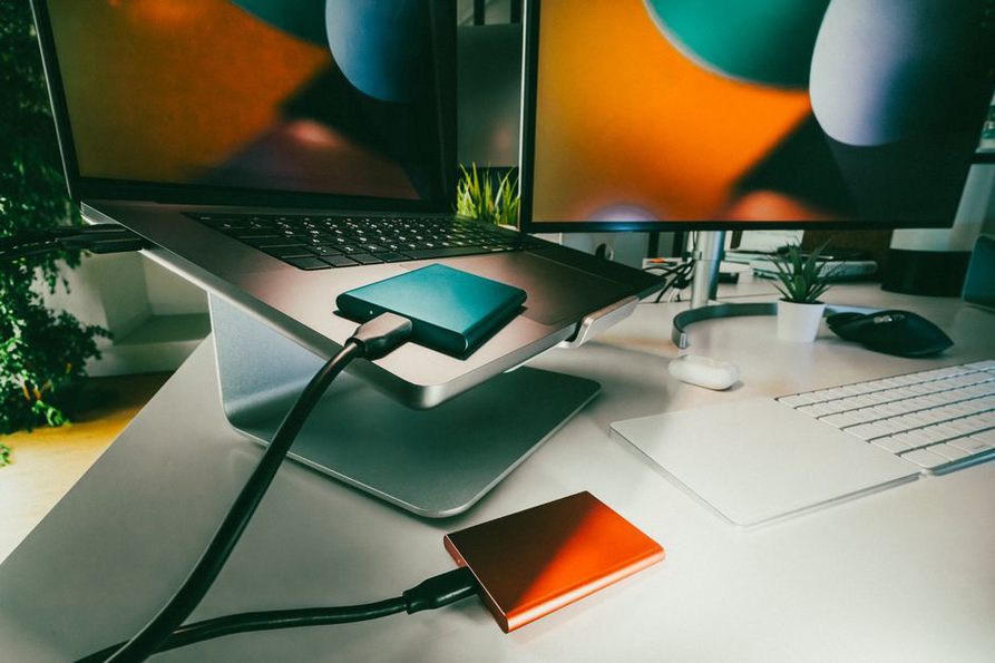 Checking restored files against a recovery checklist