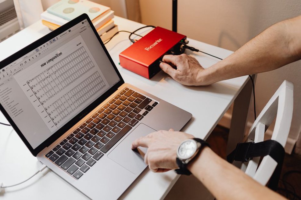 Comparing product behavior with draft copy